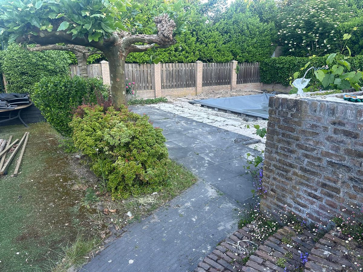 Herbestraten rondom Zwembad Gelderland